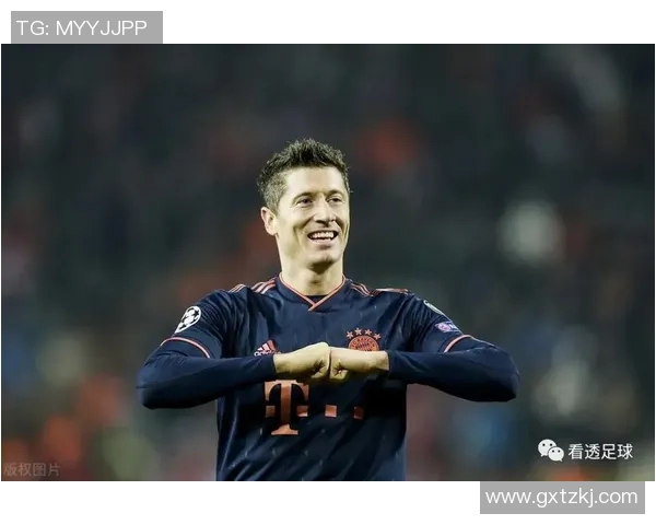 足坛巨星风采荟萃展现世界足球偶像激情与荣耀瞬间 足坛巨星风采荟萃展现世界足球偶像激情与荣耀瞬间