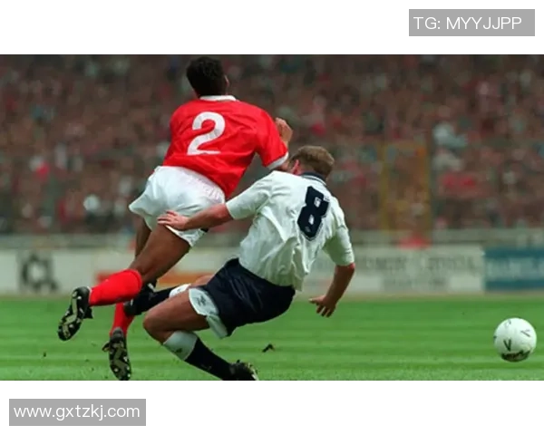 《探索足球小众球星的精彩与挑战他们如何在大赛中逆袭成名》 《探索足球小众球星的精彩与挑战他们如何在大赛中逆袭成名》