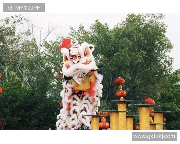 足球巨星齐聚舞狮庆盛典彰显运动与传统文化融合魅力